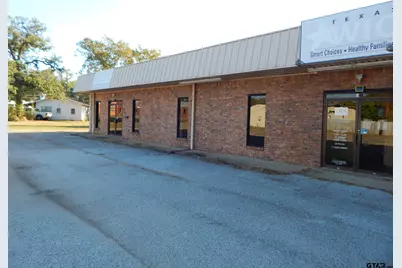 521 N Cypress St, Gilmer, TX 75644 - Photo 5