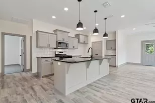 16326 Crossing Cir, Lindale, TX 75771 - Photo 13