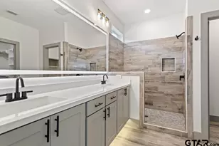 16326 Crossing Cir, Lindale, TX 75771 - Photo 9