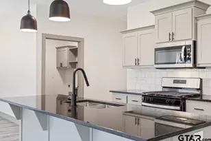 16326 Crossing Cir, Lindale, TX 75771 - Photo 15