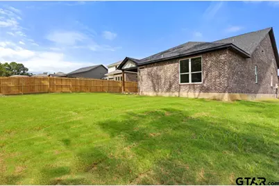 16326 Crossing Circle, Lindale, TX 75771 - Photo 33