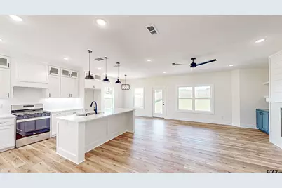 207 Sides Blvd, Bullard, TX 75757 - Photo 9