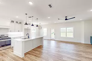 207 Sides Blvd, Bullard, TX 75757 - Photo 9