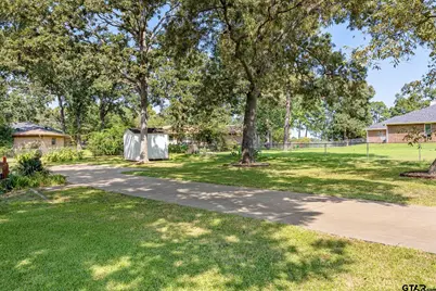 21743 South Shore Dr, Chandler, TX 75758 - Photo 31