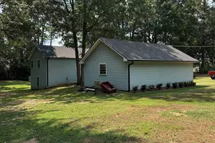 2217 Bass Hollow Cir, Jacksonville, TX 75766 - Photo 3