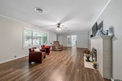 1003 Hillcrest, Jacksonville, TX 75766 - Photo 15