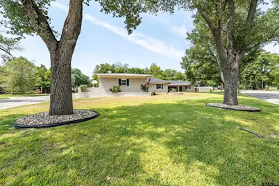 1003 Hillcrest, Jacksonville, TX 75766 - Photo 3