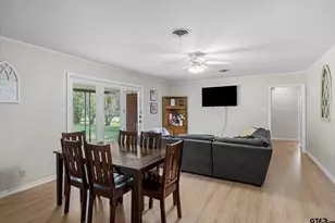 200 W Kansas, Van, TX 75790 - Photo 19