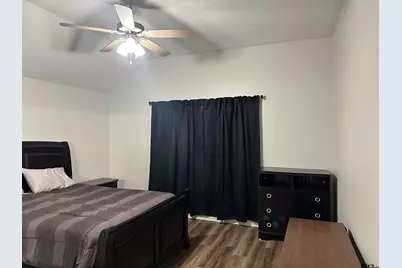 411 Deer Point Cv, Chandler, TX 75758 - Photo 11