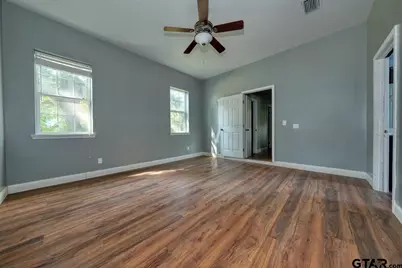 2071 W Point Tap Rd, Palestine, TX 75803 - Photo 15