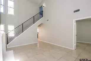 5825 Hollytree, Tyler, TX 75703 - Photo 5