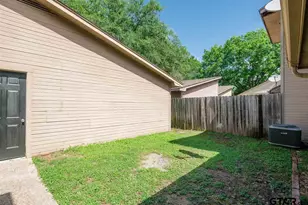5825 Hollytree, Tyler, TX 75703 - Photo 29
