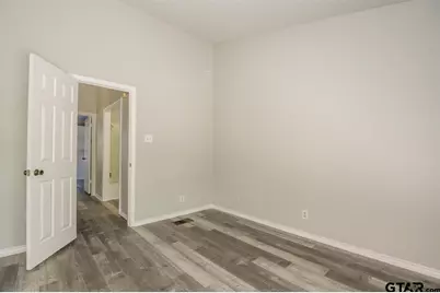 5825 Hollytree, Tyler, TX 75703 - Photo 23