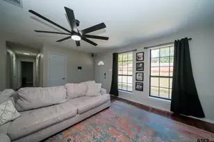 19171 Hillside Dr, Tyler, TX 75703 - Photo 5