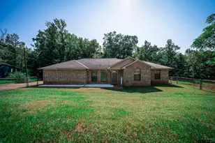 19171 Hillside Dr, Tyler, TX 75703 - Photo 1