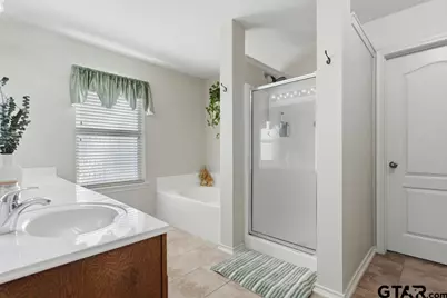 5821 Thompson Place, Tyler, TX 75707 - Photo 19