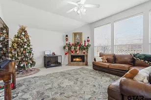 5821 Thompson Pl, Tyler, TX 75707 - Photo 3