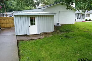 202 Ronnette Dr, Tyler, TX 75703 - Photo 11