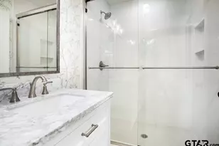 202 Ronnette Dr, Tyler, TX 75703 - Photo 37