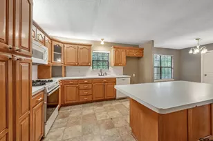 619 Martin, Chandler, TX 75758 - Photo 5