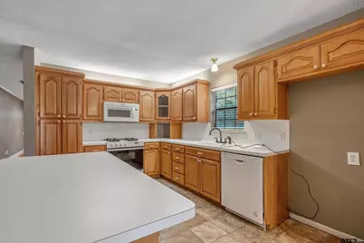 619 Martin, Chandler, TX 75758 - Photo 9