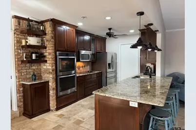 1401 Kidd, Tyler, TX 75703 - Photo 11