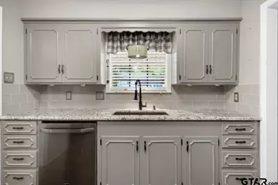 1302 Slaydon, Henderson, TX 75654 - Photo 29