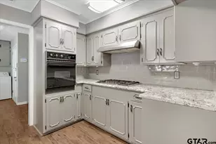 1302 Slaydon, Henderson, TX 75654 - Photo 27