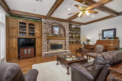 1545 SE Fm 2419, Palestine, TX 75801 - Photo 13