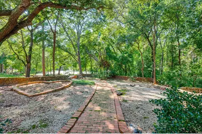 2900 S Robertson Ave, Tyler, TX 75701 - Photo 27