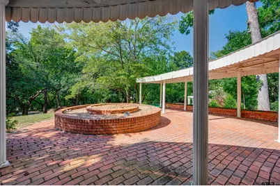 2900 S Robertson Ave, Tyler, TX 75701 - Photo 15