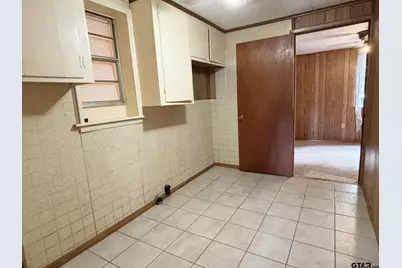 2431 N Jefferson, Mount Pleasant, TX 75455 - Photo 19