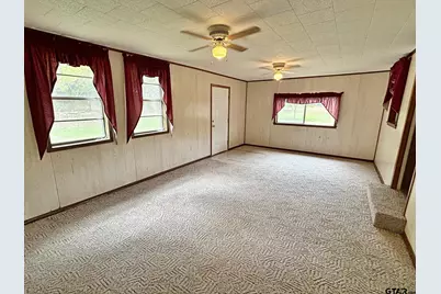 2431 N Jefferson, Mount Pleasant, TX 75455 - Photo 9