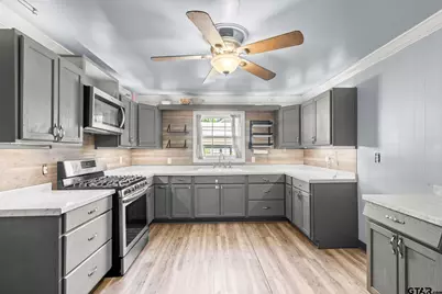 307 N Tyler St, Big Sandy, TX 75755 - Photo 9