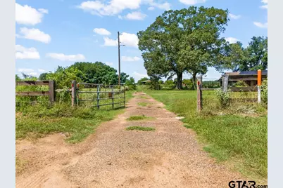 6404 Black Gum Rd, Gilmer, TX 75644 - Photo 45