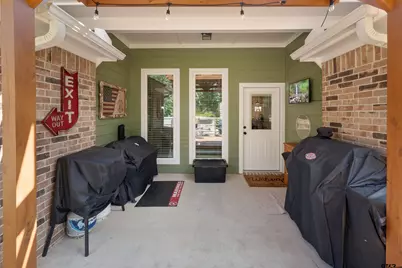 16210 Crossing Circle, Lindale, TX 75771 - Photo 27