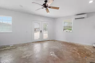 2105 Cardinal Cir, Jacksonville, TX 75766 - Photo 23