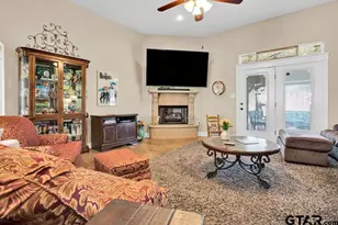 717 White Bear Trl, Lindale, TX 75771 - Photo 7