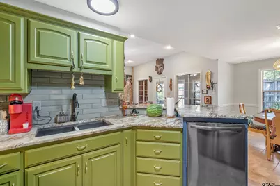 1820 Park Place, Mineola, TX 75773 - Photo 11