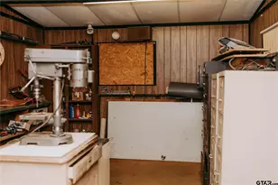 1609 County Rd 2626, Wells, TX 75976 - Photo 9