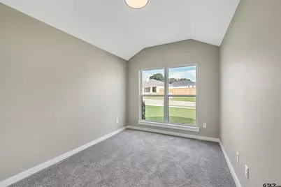 16418 Crossing Circle, Lindale, TX 75771 - Photo 17