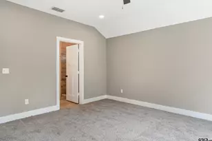 16418 Crossing Cir, Lindale, TX 75771 - Photo 11