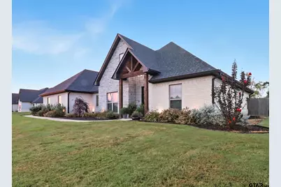 4501 Windsor Park Ln, Kilgore, TX 75662 - Photo 3