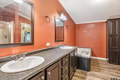 13902 E Travis Lane, Log Cabin, TX 75148 - Photo 11