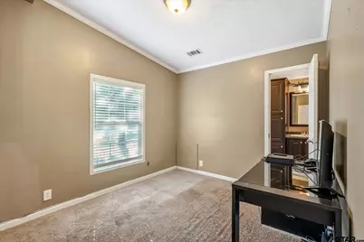 13902 E Travis Lane, Log Cabin, TX 75148 - Photo 17