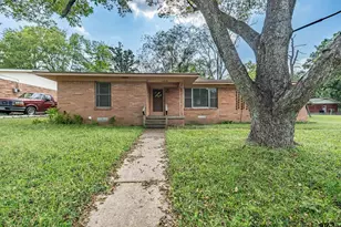 2019 Woodhaven Dr, Tyler, TX 75701 - Photo 1
