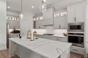 253 Kathryn's Ct, Mount Pleasant, TX 75455 - Photo 9