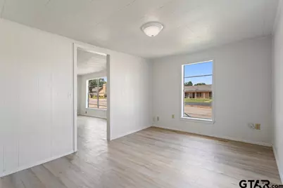 210 Cooper St, Lindale, TX 75771 - Photo 15