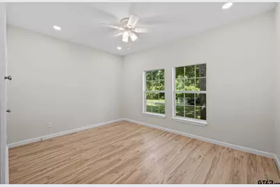 607 E Duval, Troup, TX 75789 - Photo 21