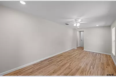 607 E Duval, Troup, TX 75789 - Photo 17